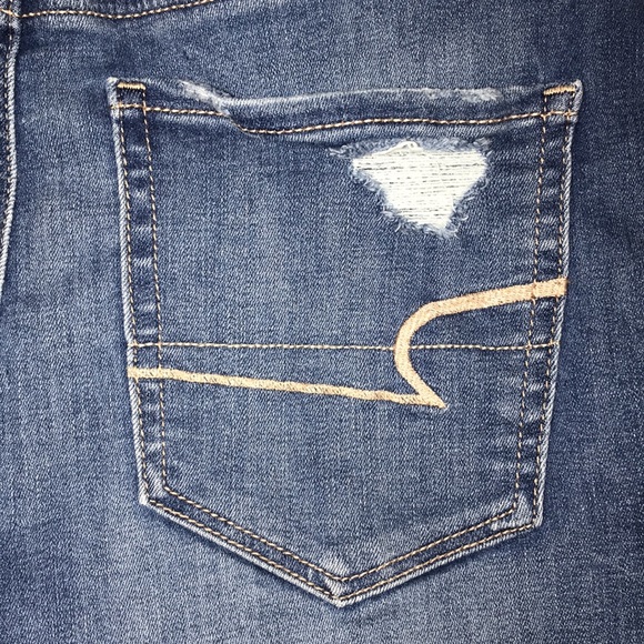 American Eagle Outfitters Ne(x)t Level Curvy Hi-Rise Denim Shortie in Blue sz 6 - Picture 12 of 14